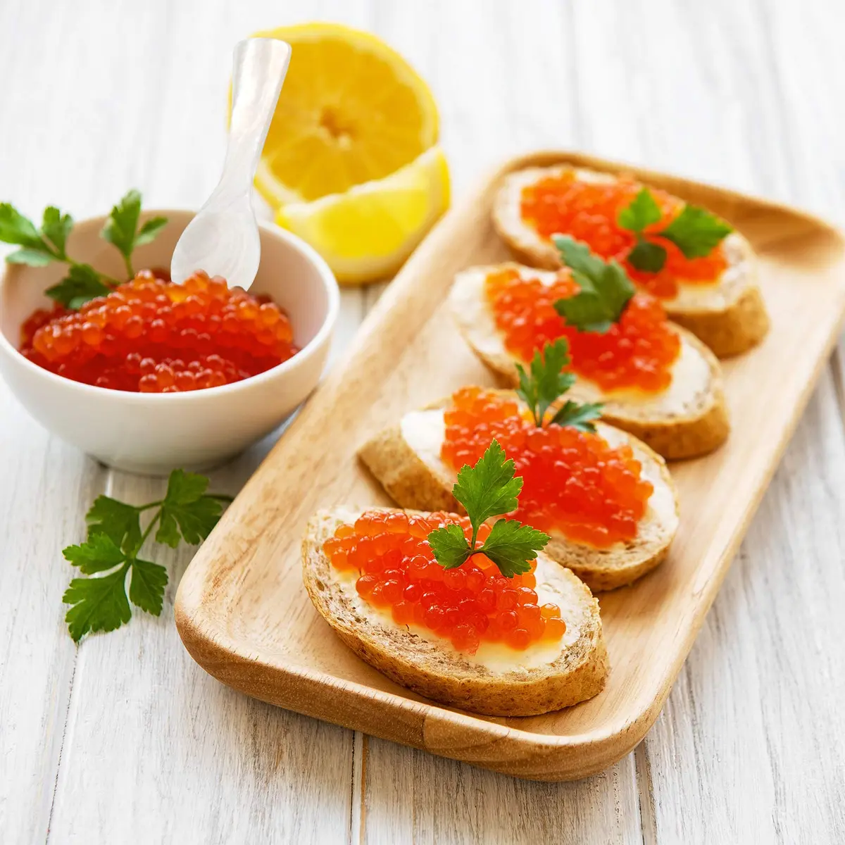 Patelai Caviar Serving Set, Glass Dish with 2 Pcs Caviar Spoons | Elegant & Durable - view 5