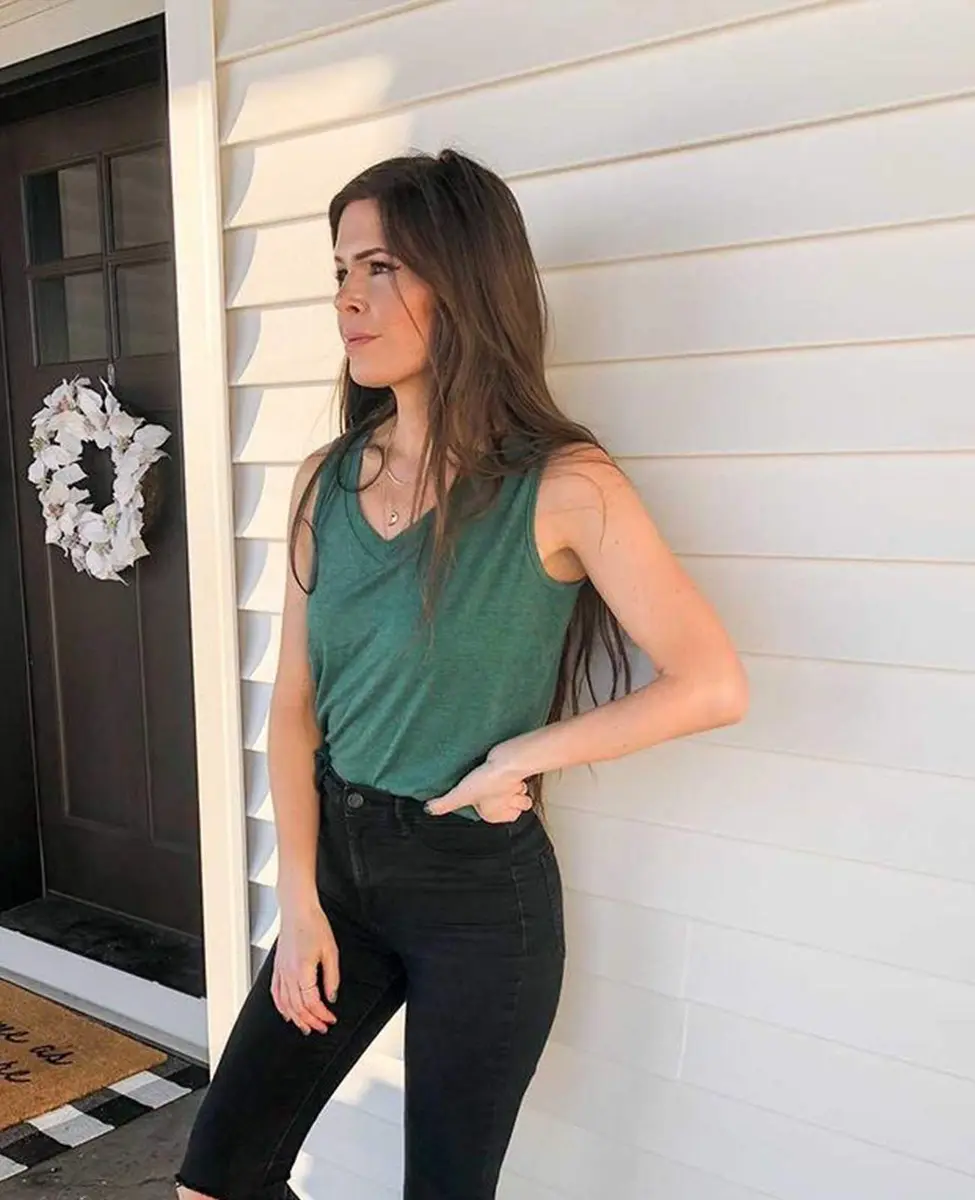 XIEERDUO Summer Tank Tops for Women Loose Fit V Neck 35% Rayon 5% Spandex Green S - view 2