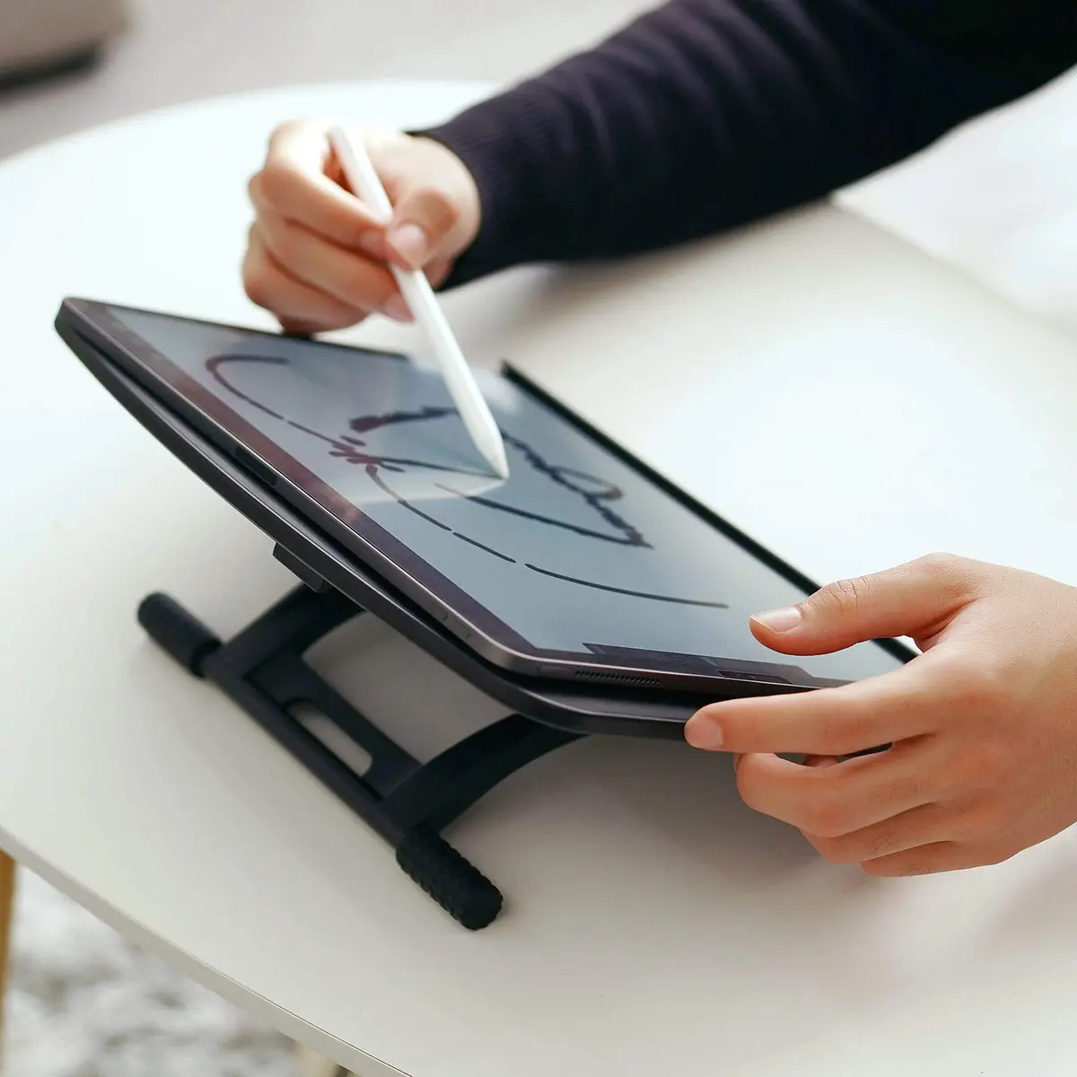 Parblo PR 100 Universal Tablet Stand with Drawing Glove, 1.74 lb (790g) | Adjustable 10-16 inch for Drawing Tablets, Laptops, Monitors - view 7