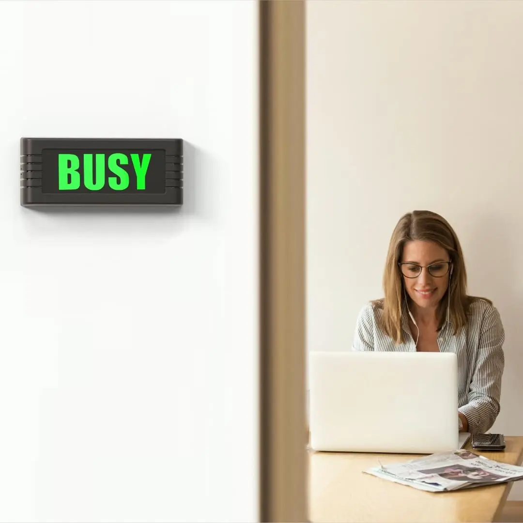 BusyBox S App-Controlled Do Not Disturb Sign, Rechargeable, Automations | Focus & Productivity Tool - view 3