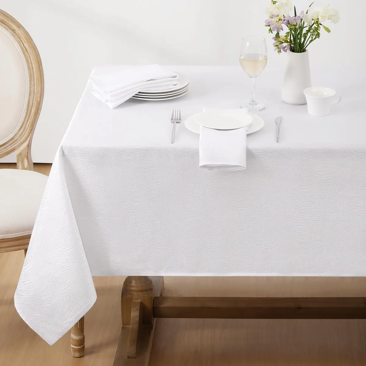 Softalker Jacquard Rectangle Tablecloth 52 x 70 Inch | Elegant Damask Design for Dining - main product image