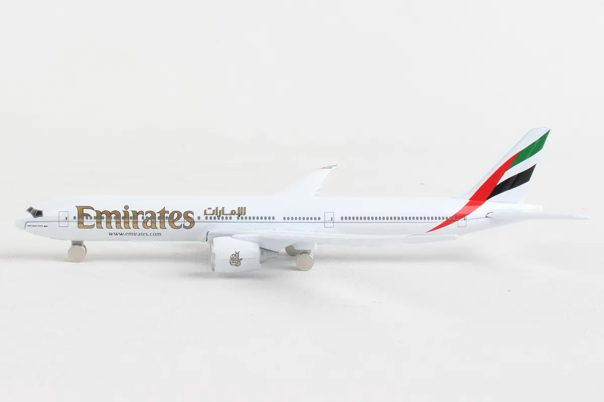 Daron Toy Airplane Emirates 777x | Die-Cast Metal Model for Kids 3+ - view 6