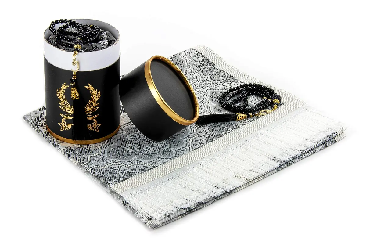 ihvan online Muslim Prayer Rug and Prayer Beads | Soft Taffeta Fabric, Portable, Elegant Design, Black | 117cm x 71cm - view 4