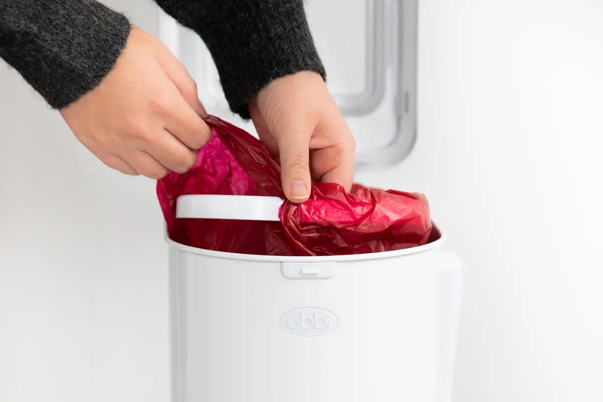 Ubbi Pet Waste Pail Bags, 75 Count | Leak-Proof, 13-Gallon Capacity, Made with 20% Recycled Material - view 6