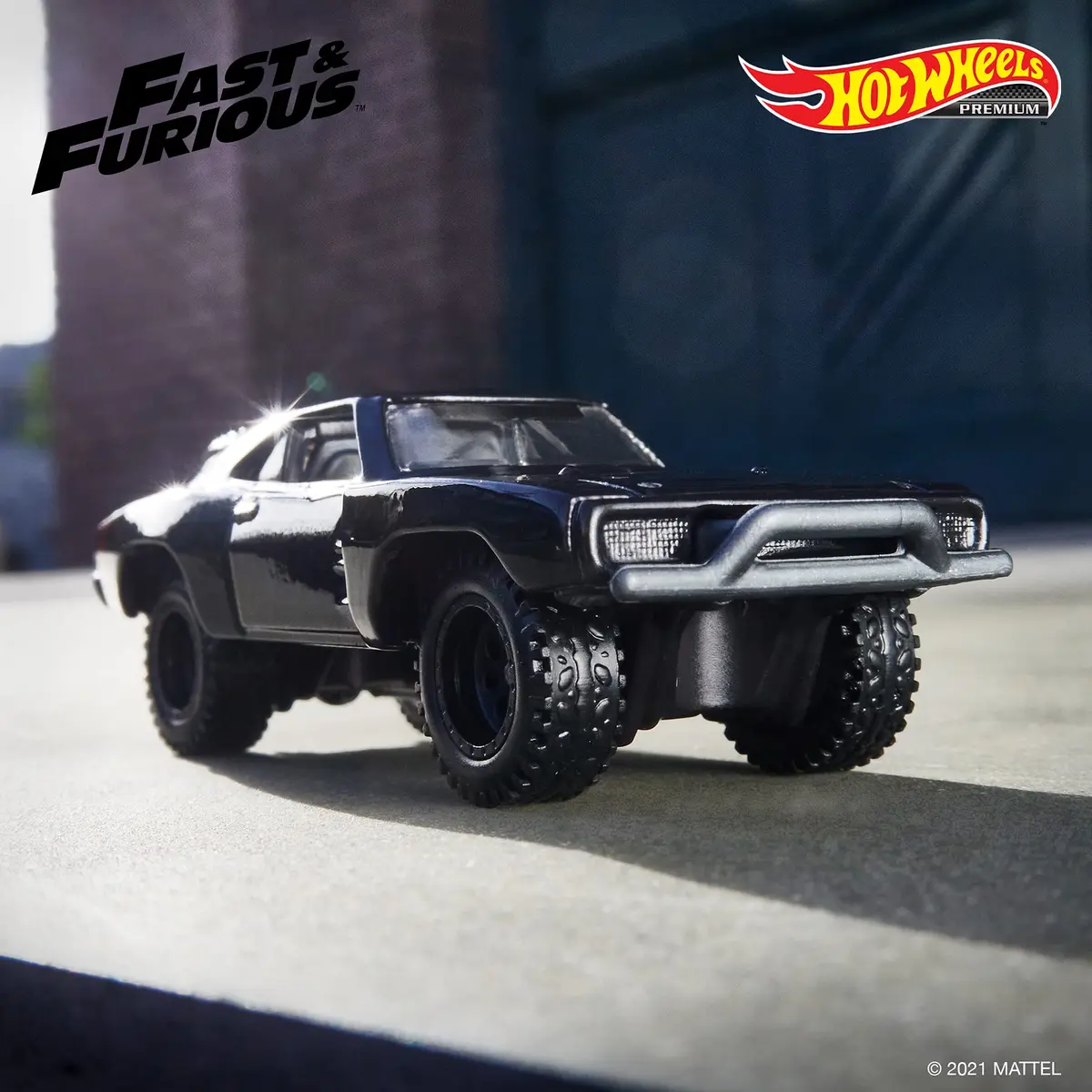 Hot Wheels Fast & Furious Collection of 1:64 Scale Vehicles from The Fast Film Franchise, Modern & Classic Cars, Great Gift for Collectors & Fans of The Movies - view 3