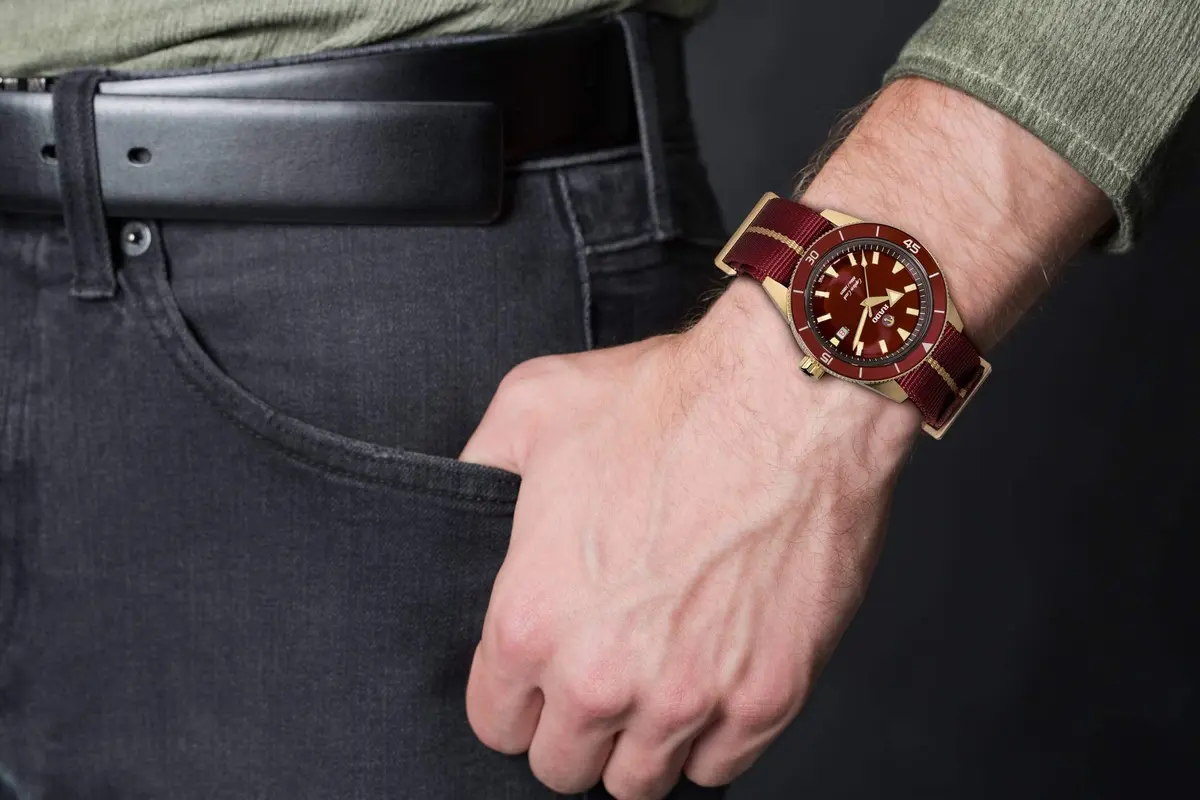 Rado Captain Cook Automatic Bronze Fabric Bracelet | Swiss Automatic Movement, 42mm, Water-Resistant 300m - view 2