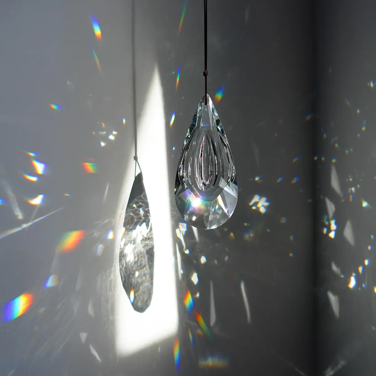 YU FENG Clear Crystal Prism Suncatcher 12.7cm (5 inch) | Rainbow Maker for Windows & Gardens - view 3