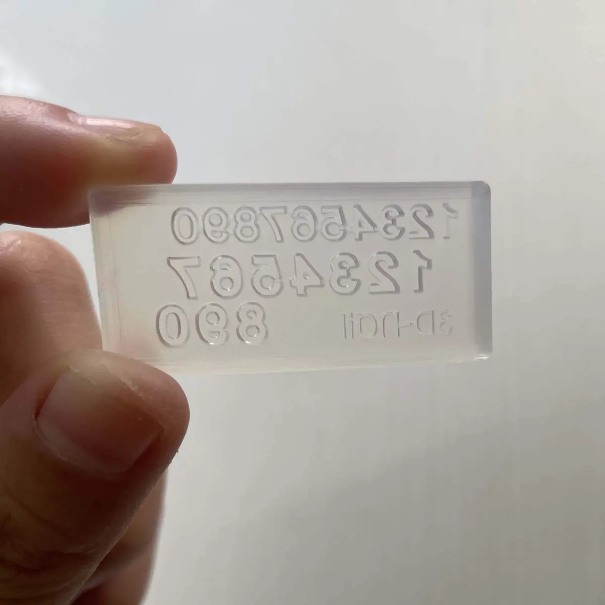 Maiguang 3Pcs Mini Resin Letter Number Molds 4cm (1.6"x 0.8"x 0.2") | DIY Nail Art & Jewelry Pendant Making Tools - view 3