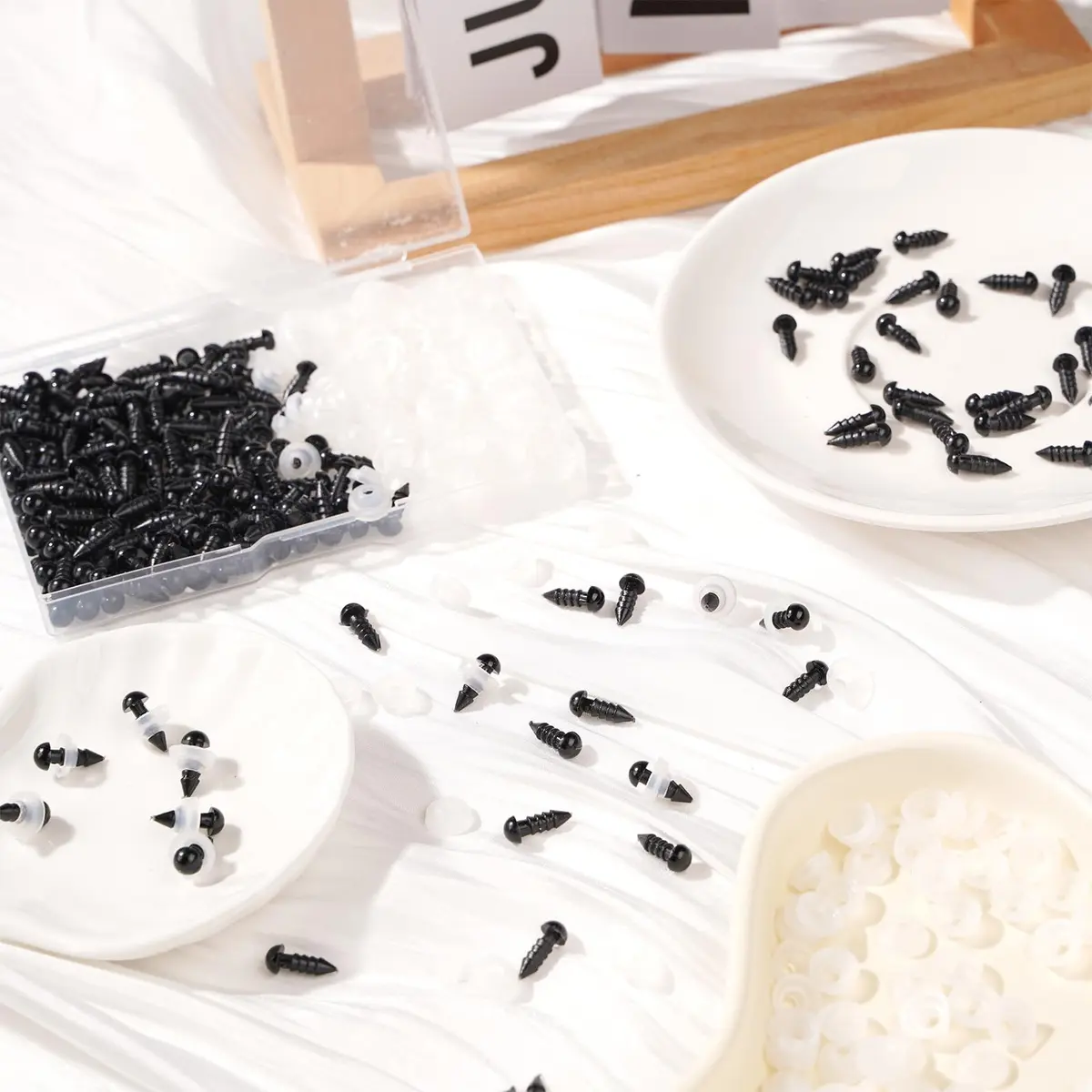 Vanblue Safety Eyes 9mm Black Plastic Craft Eyes with Washers for Amigurumi & Stuffed Animals (260PCS) - view 4