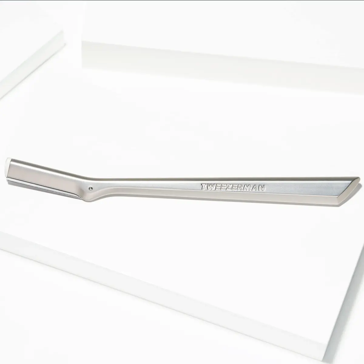 Tweezerman Stainless Steel Facial Razor with 3 Replacement Blades | Allure Best of Beauty 2023 Winner - view 4
