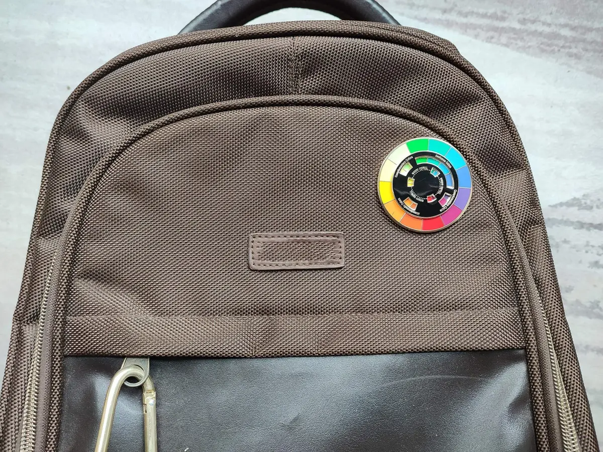 Langjitianya Color Wheel Enamel Pin 5.08 cm (2 Inches) | Spinning Art Tool for Artists - view 3