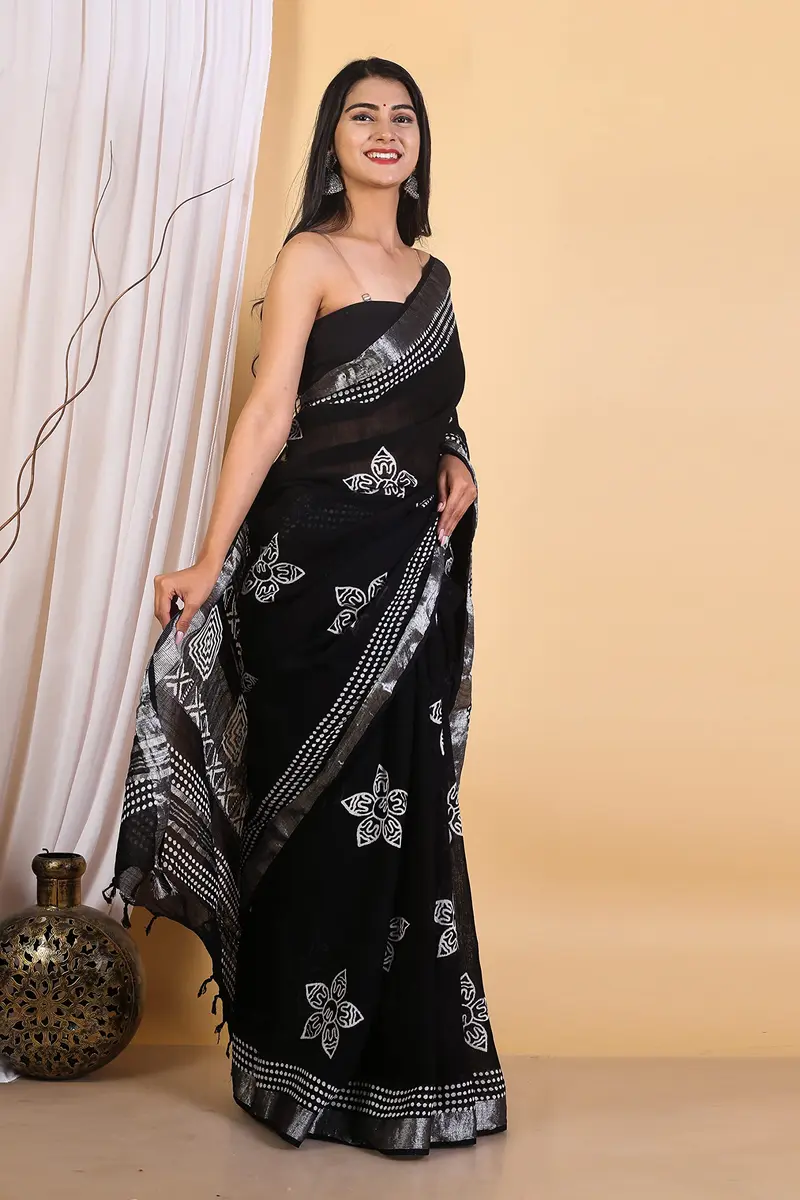 Pallo Latke Hand Block Kalamkari Saree with Blouse Piece - Black & White Cotton Linen (650 cm) - view 3