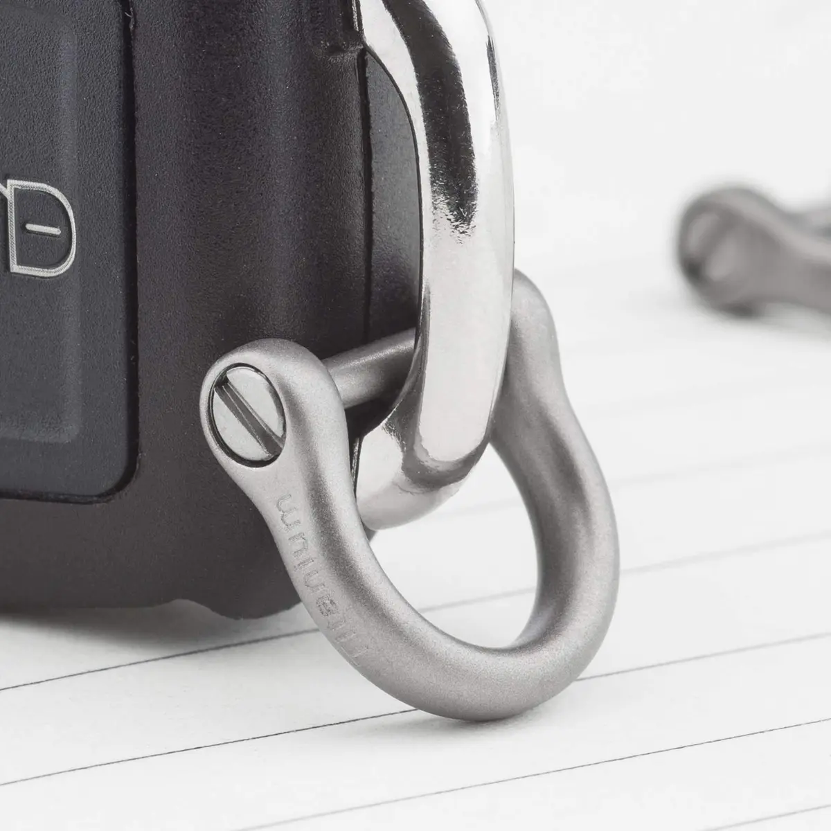 TISUR Titanium D-Ring Keychain with Screw Shackle, U Shape Key Chains Rings, Car Keys Tools, DIY Leather Craft Purse/Wallet Buckle (Matte, Small) | Forged Titanium Alloy - view 5
