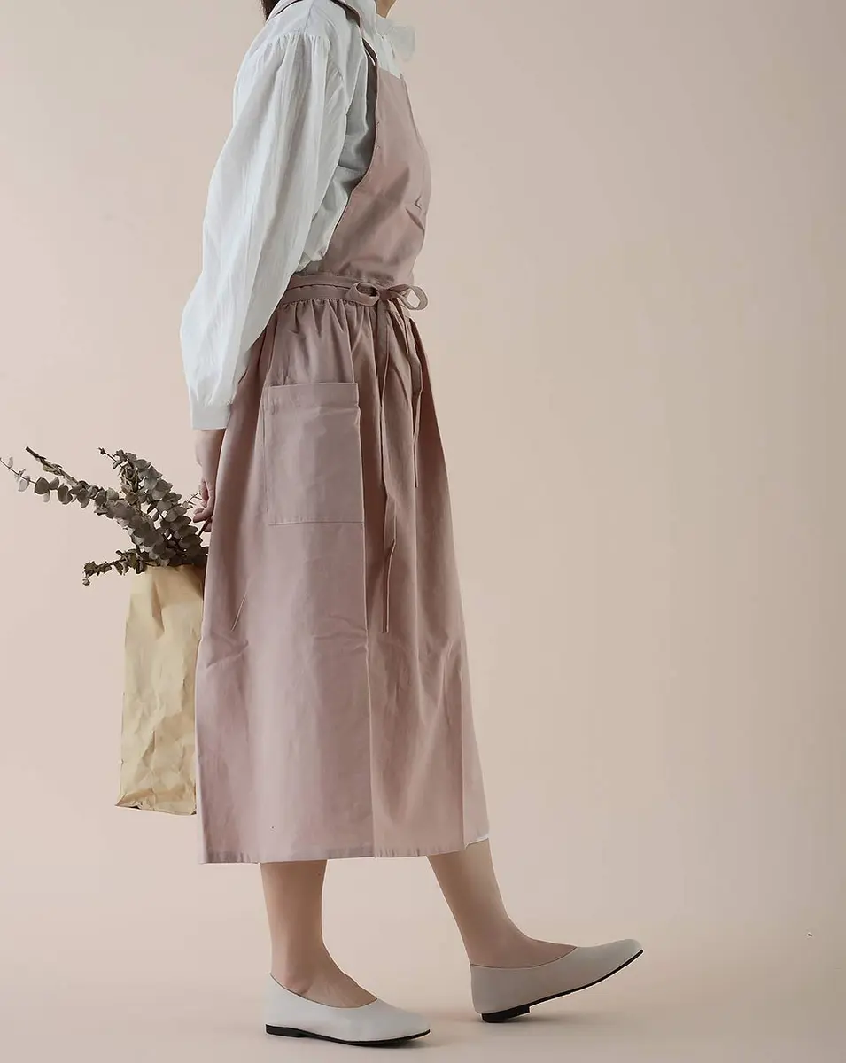 VLZUFE Women Cotton Linen Cross Back Apron with Pockets | Stylish Gardening & Kitchen Apron (70-120 chars) - view 3
