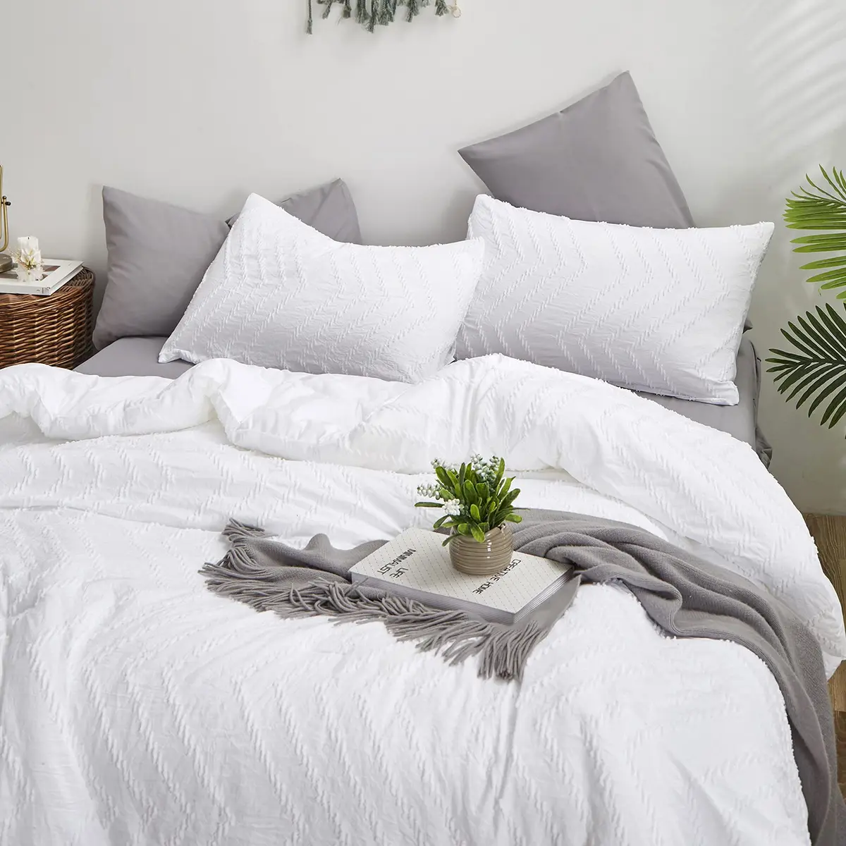 Luxlovery White Jacquard Comforter Set King | Boho Farmhouse Bedding for King Bed - view 6