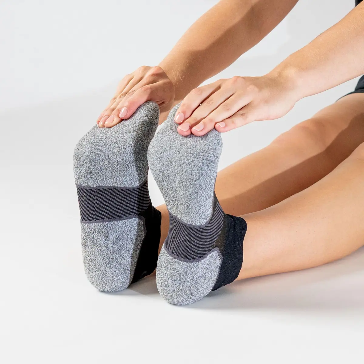 OS1st AC4 Active Comfort Socks with Blister Protection Double-tab and reinforced seamless toe | Breathable, Supportive & Blister-Free (102 chars) - view 7
