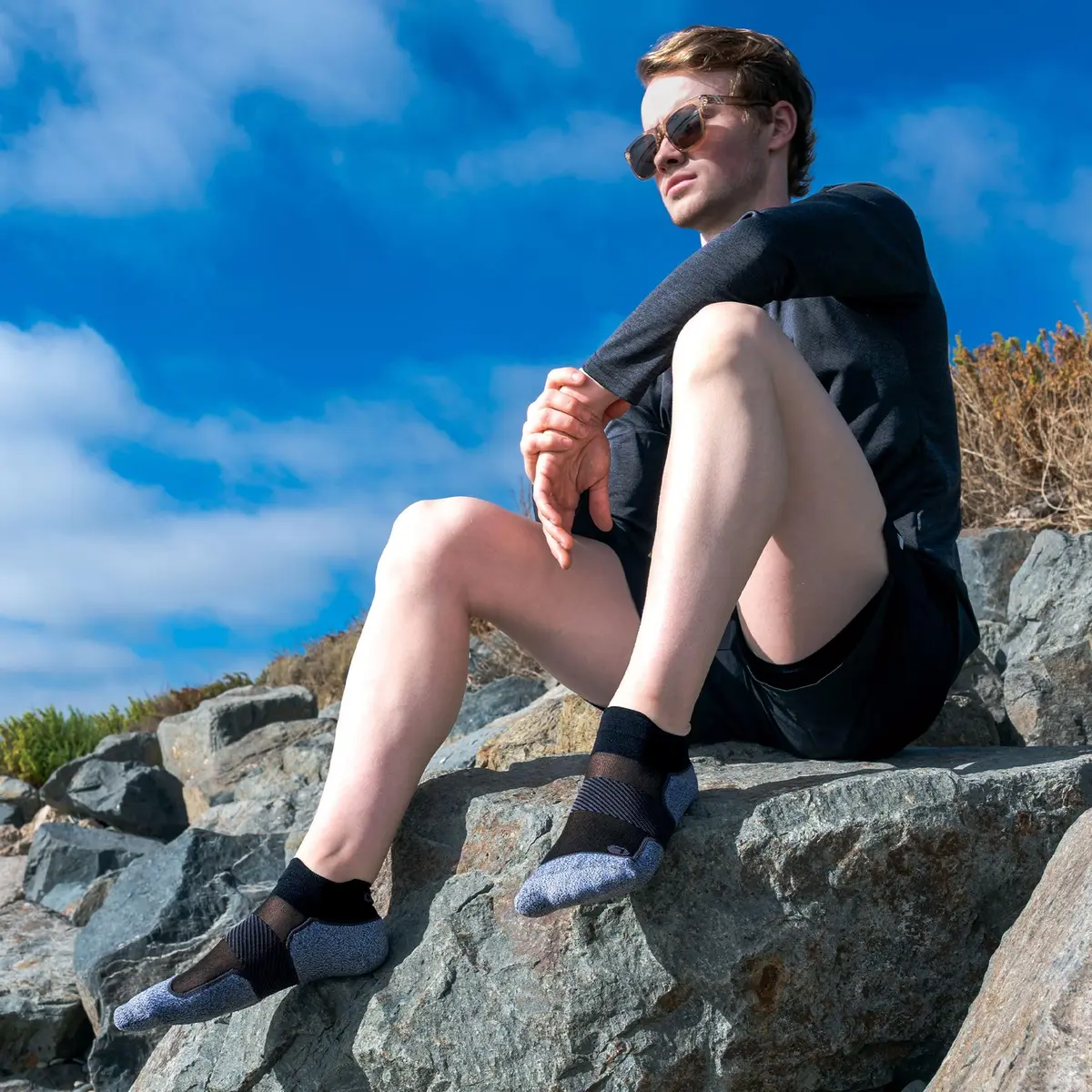 OS1st AC4 Active Comfort Socks with Blister Protection Double-tab and reinforced seamless toe | Breathable, Supportive & Blister-Free (102 chars) - view 3