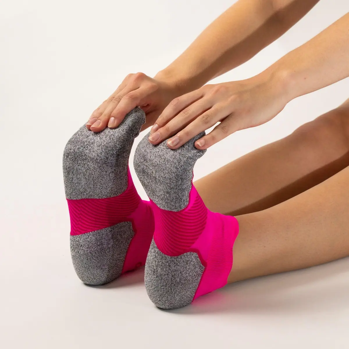 OS1st AC4 No Show Socks Pink Fusion | Blister Protection & Breathable Comfort (70-120 chars) - view 7