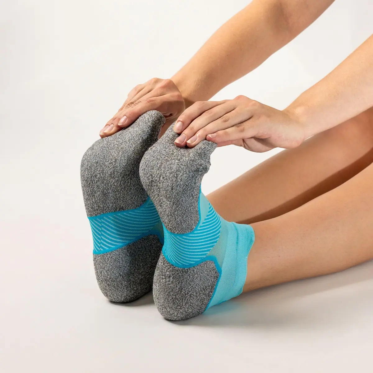 OS1st AC4 Active Comfort Socks Medium (1 Pair) | Blister Protection, Breathable, Light Compression - view 7