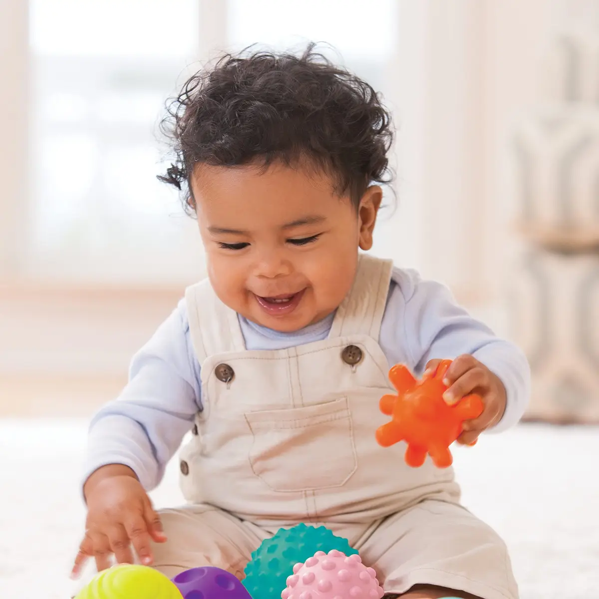 Infantino Textured Multi Ball Set 10-Piece | BPA-Free Sensory Toy for Babies 6+ Months - view 3
