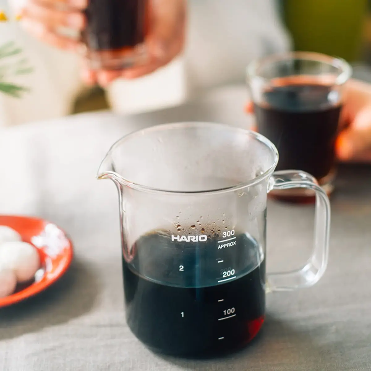 HARIO Beaker Server 600ml (20.3 Oz) | Heatproof Glass Coffee Server with Measuring Marks - view 8