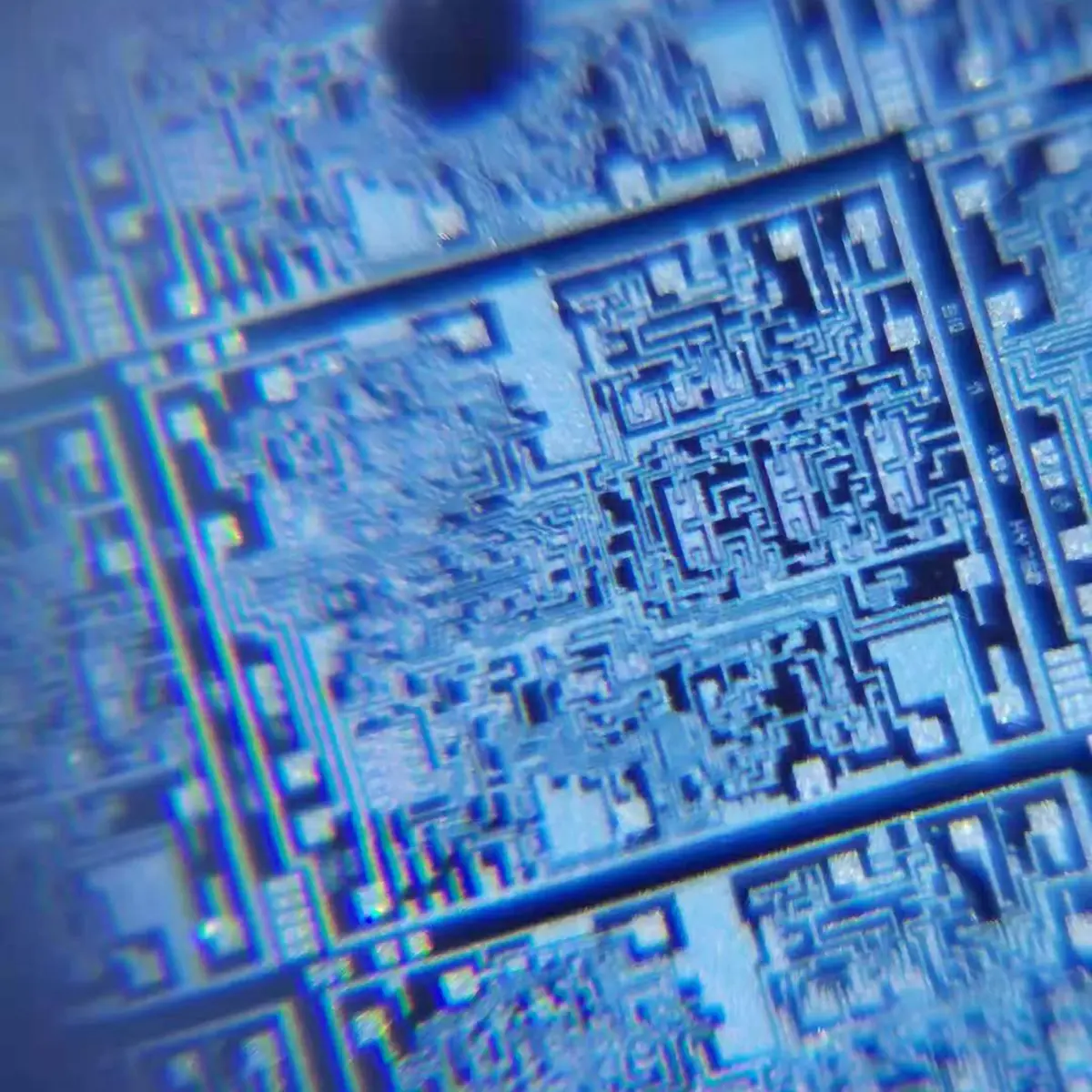Moderock Integrated Circuit Real Chip 5 in Silicon Wafer | Uncut IC, Diffraction Pattern, Fragile Silicon - view 4