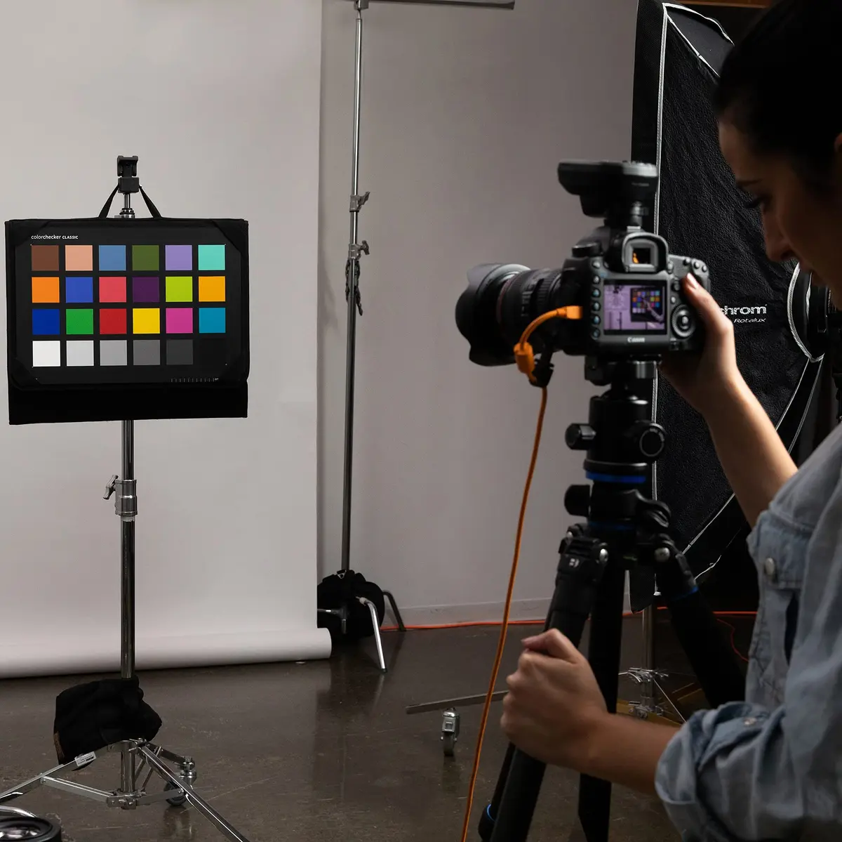 Calibrite ColorChecker Classic XL Color Reference Target 533 x 375mm (21 x 14.8 inch) | Accurate Color for Wide Shots - view 4