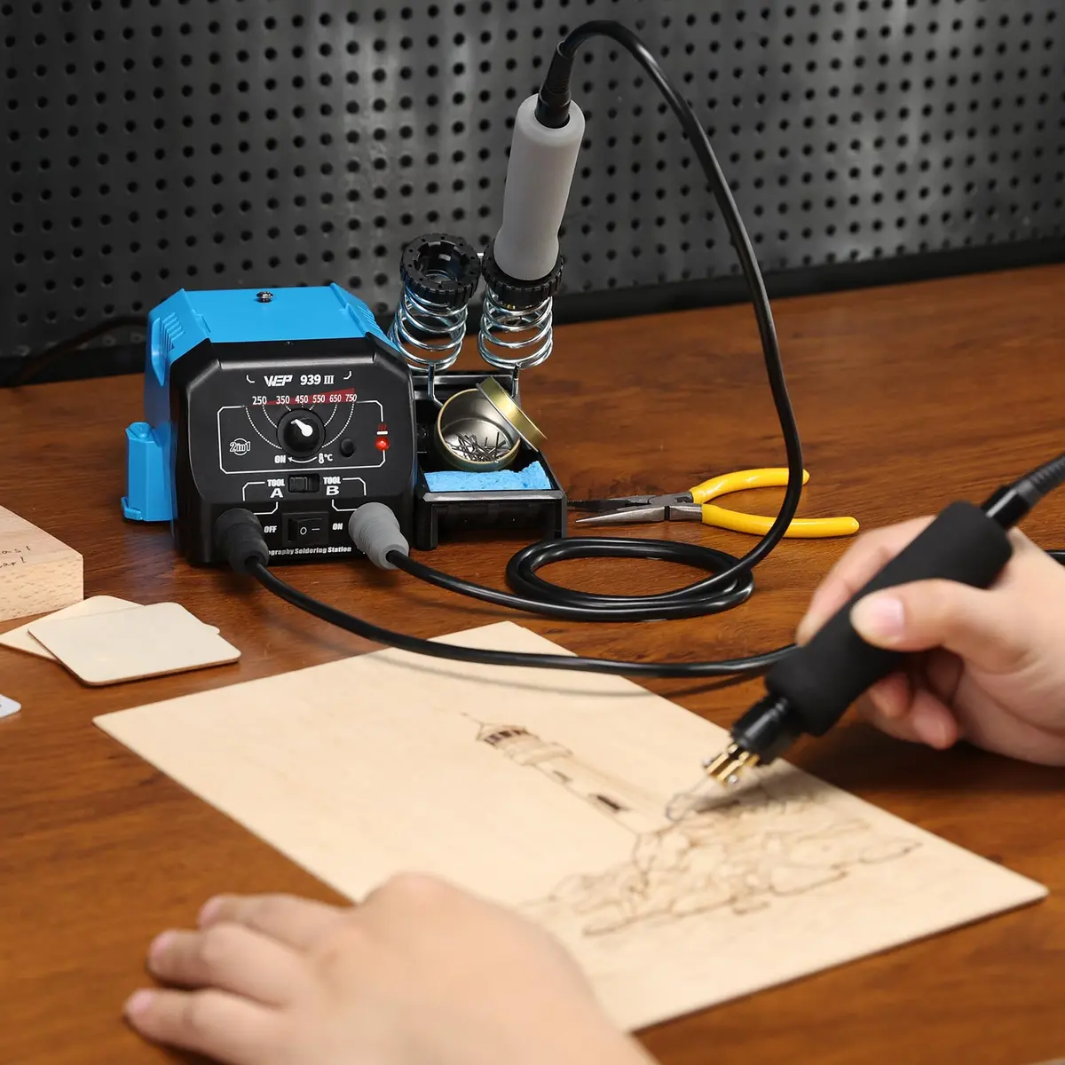 WEP 939-III Dual Pen Wood Burning Kit 34-in-1 | Professional Pyrography Tool with 20 Tips - view 2