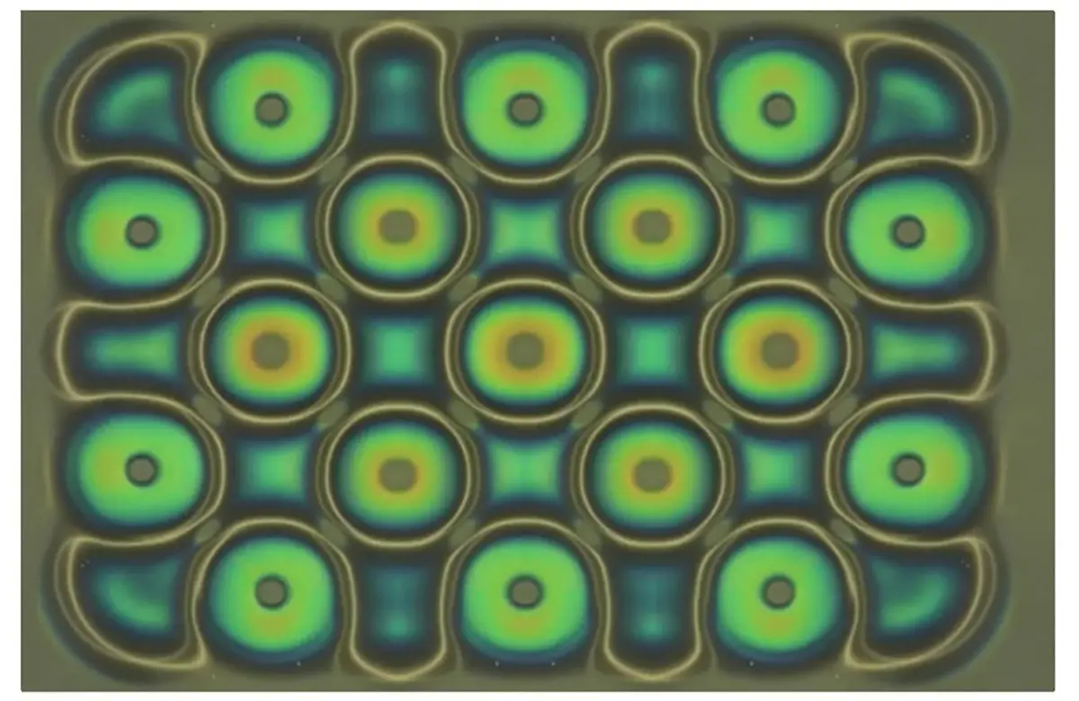 metisinno Magnetic Field Viewing Film 15.24cm x 10.16cm (6"x4") | Visualise Magnetic Flux Patterns - main product image