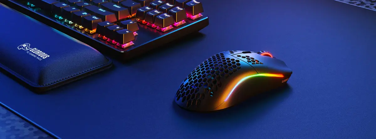 GLORIOUS Model O Wireless Gaming Mouse - 69g Honeycomb Design, RGB, Ambidextrous, 2.4GHz Wireless, 71 Hours Battery, Matte White - view 8
