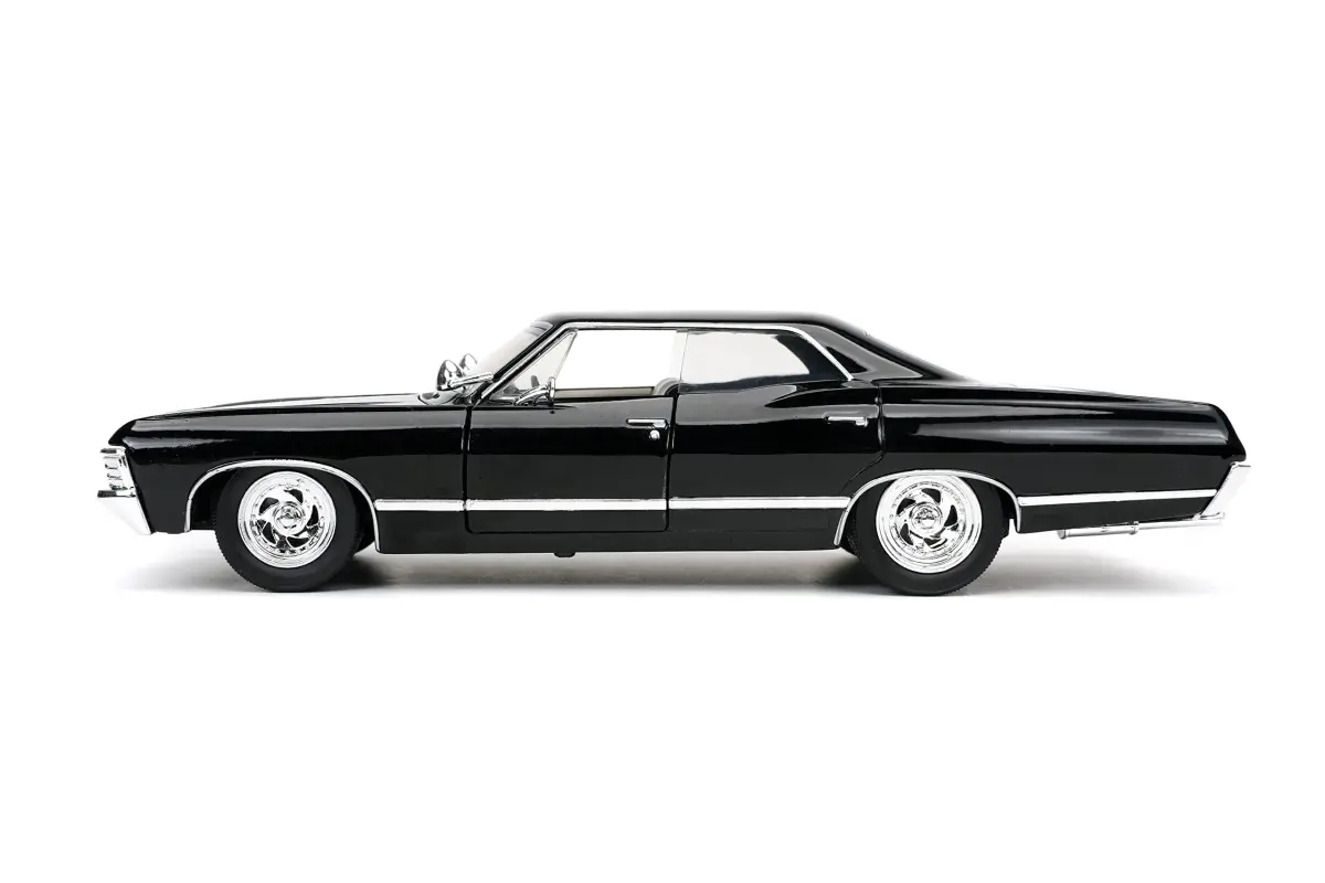Jada Supernatural 1:24 1967 Chevy Impala Die-cast Car with Dean Winchester Figure | Ages 8+ (20 cm x 15 cm x 8 cm) - view 6