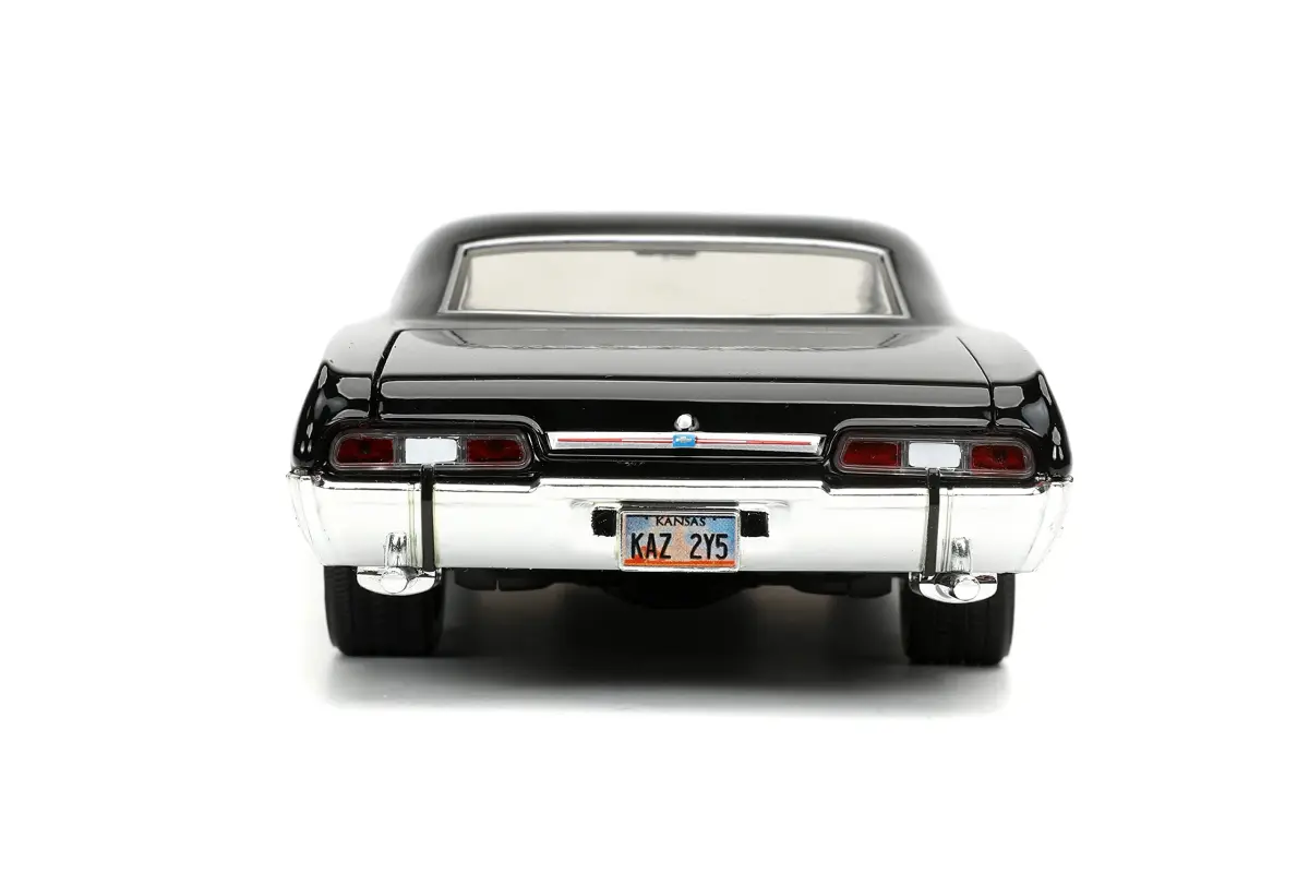 Jada Supernatural 1:24 1967 Chevy Impala Die-cast Car with Dean Winchester Figure | Ages 8+ (20 cm x 15 cm x 8 cm) - view 7