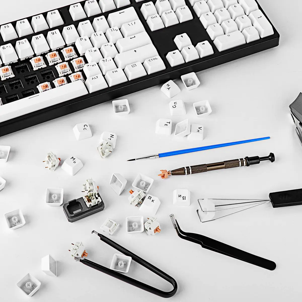 YIMAGUJRX Keyboard Lube Kit with Switch Opener Tweezers for Custom Keyboard, Keyboard Lube Tools - view 6