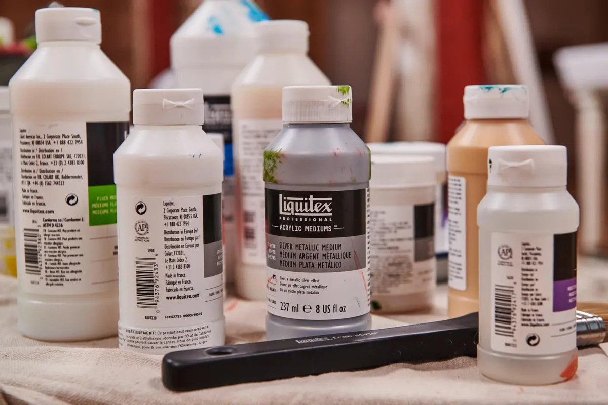 Liquitex Professional Effects Medium Silver Metallic 237ml (8-oz) | Acrylic Paint Medium for Luster & Blends - view 7