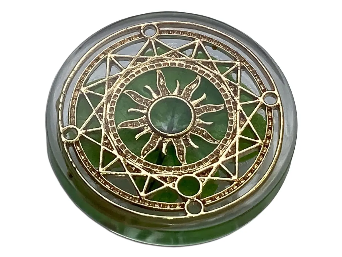 Kin-Hebi Four Leaf Clover Good Luck Pocket Token 1.25” | Preserved Lucky Charm with Metal Ornament - main product image
