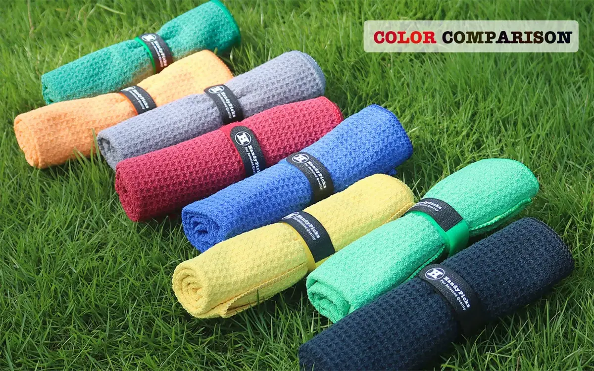Handy Picks Microfiber Golf Towel 40cm x 40cm (16" x 16") | Pack of 3 Red Waffle Pattern with Carabiner Clip - view 5