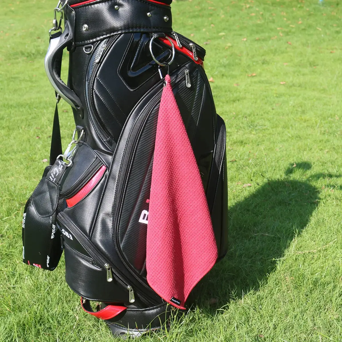 Handy Picks Microfiber Golf Towel 40cm x 40cm (16" x 16") | Pack of 3 Red Waffle Pattern with Carabiner Clip - view 4
