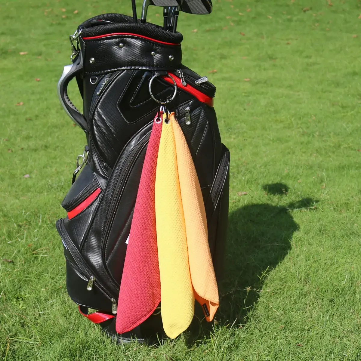 Handy Picks Microfiber Golf Towel 40cm x 40cm (16" x 16") | Waffle Pattern, Carabiner Clip, 3-Pack - view 3