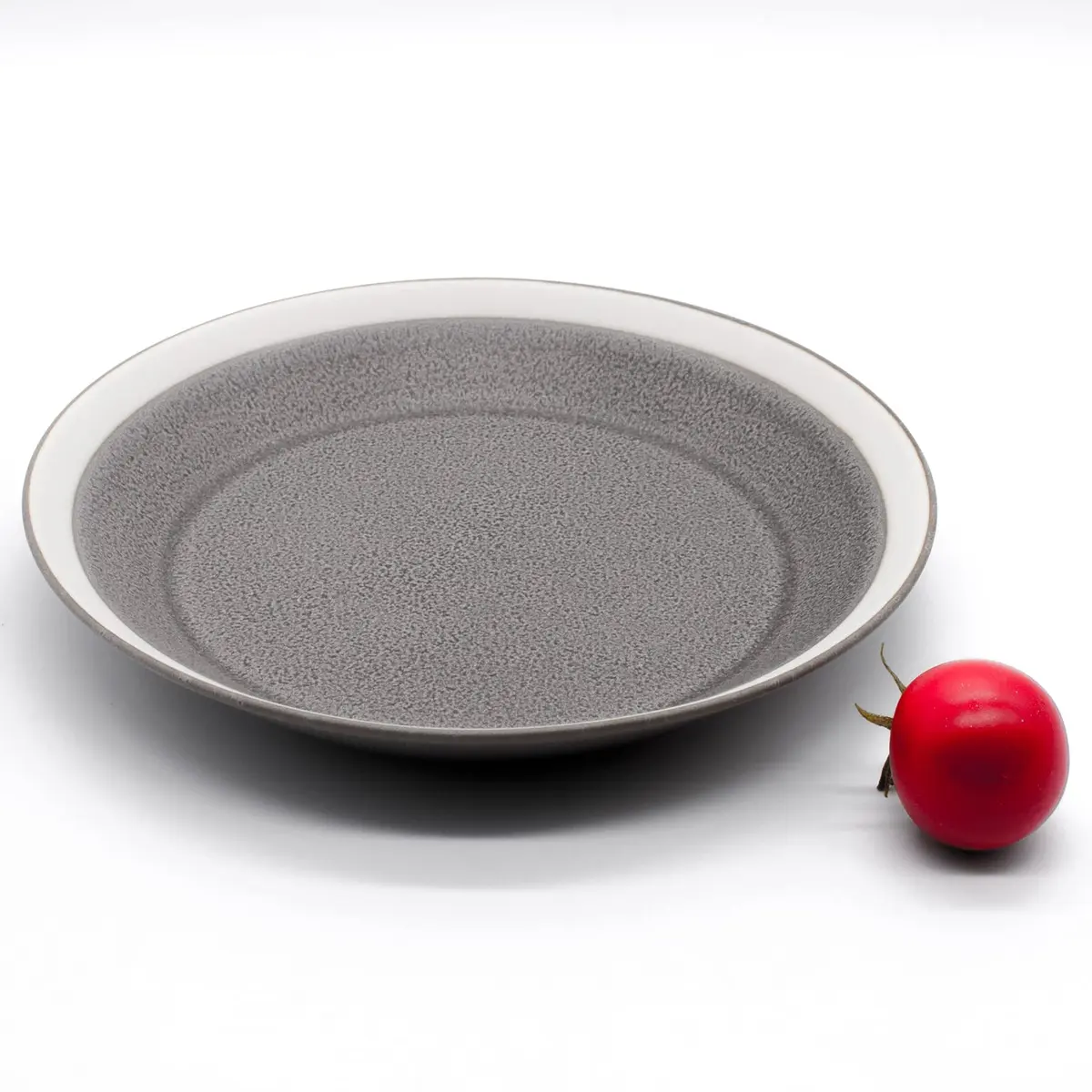 KIMURA GLASS Yumiko Iihoshi Porcelain 18cm Moss Gray Plate | Matte Japanese Dishware - view 7