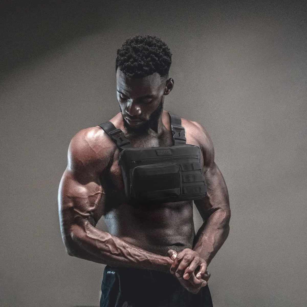 Fitdom Running Chest Pack for Men | Water-Resistant, 4-Strap Stability, Phone & Gadget Organizer - view 7