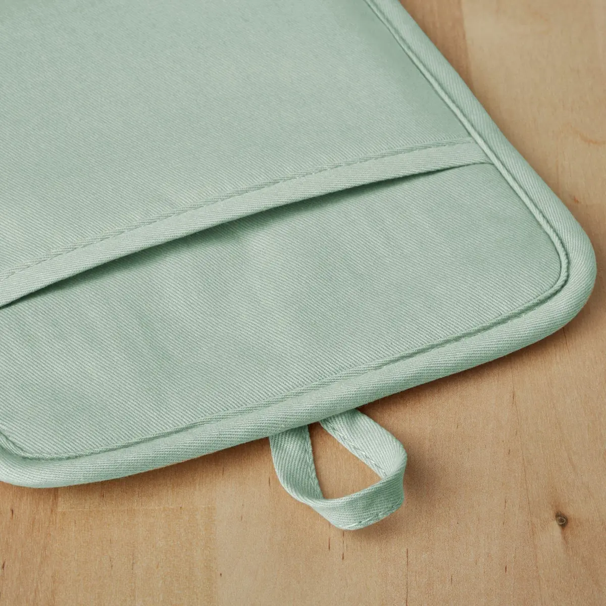 KitchenAid Ribbed Soft Silicone Pot Holder 2-Pack Set, Pistachio Green, 18cm x 23cm (7"x9") | Heat Resistant up to 260°C (500°F) - view 4