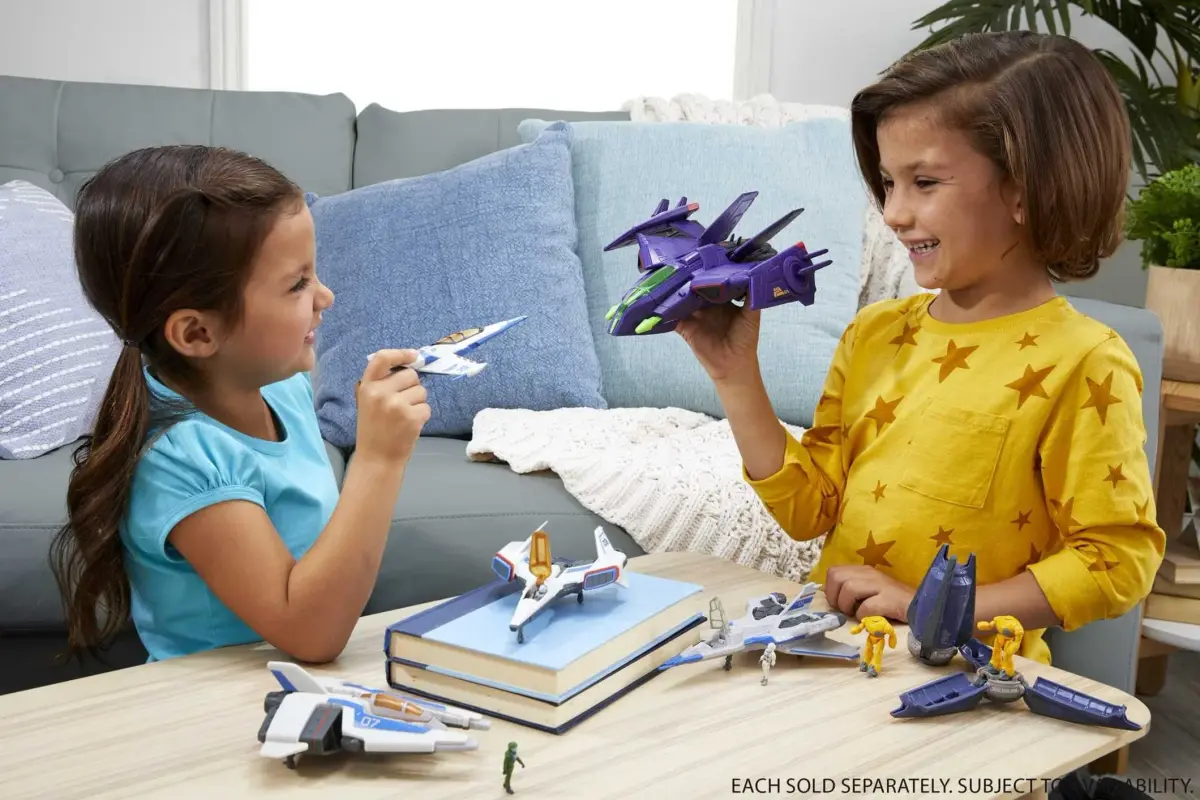 Mattel Disney Pixar Lightyear Hyperspeed Series Buzz Lightyear & XL-15 Spaceship Toy Set | Ages 4+ | 15.24cm (6in) Vehicle - view 2