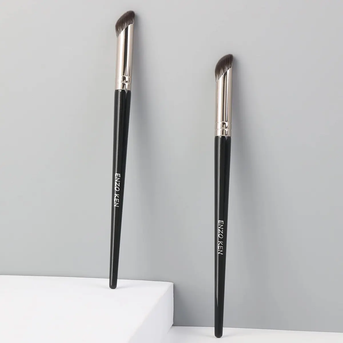 ENZO KEN Angled Concealer Brush Under Eye | Small Nose Contour Brush, Black, 8M01 - view 8