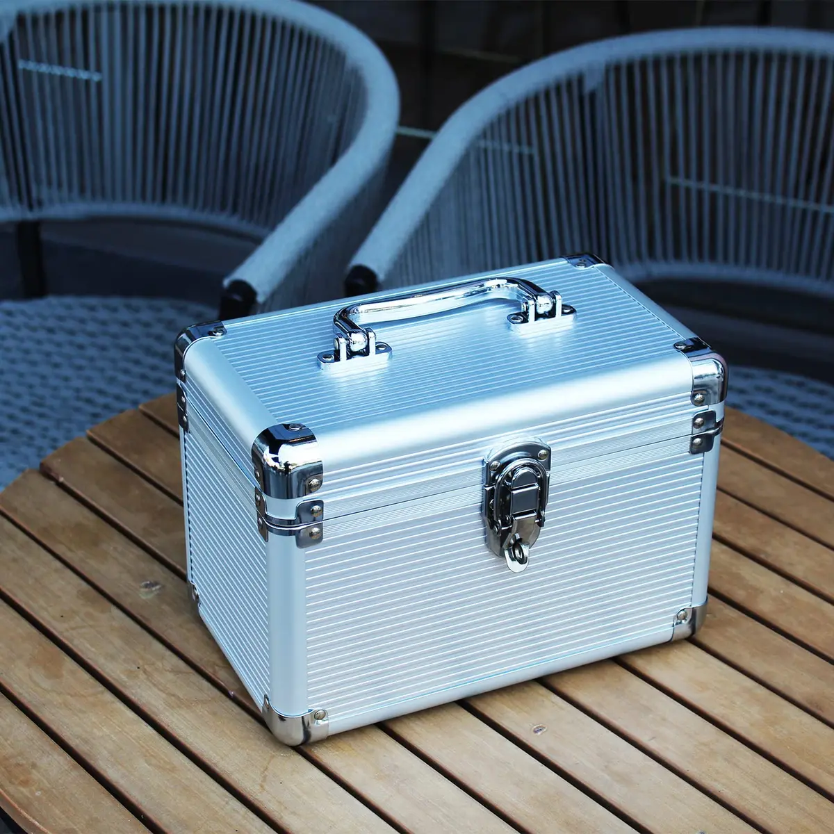 GLOTRENDS B10 10-slot Storage Box for 3.5 Inch HDD | Water Resistant & Portable - view 2