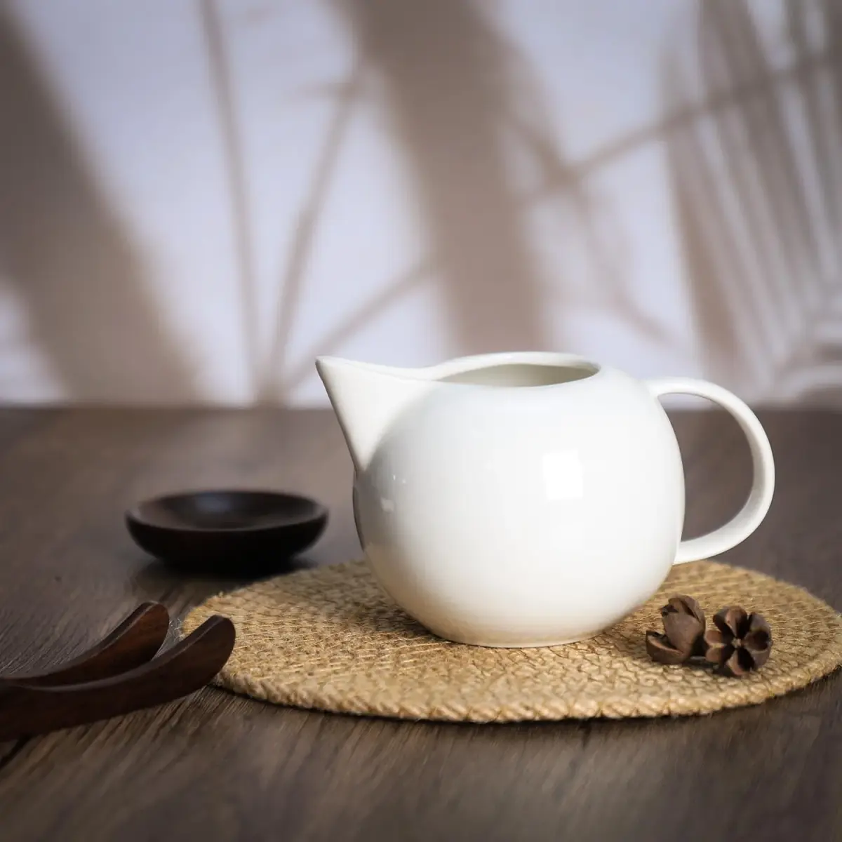 Bicuzat Pure White Porcelain Sugar Bowl and Creamer Set with Lid | 3-Piece Set, 10 oz & 12 oz - view 4