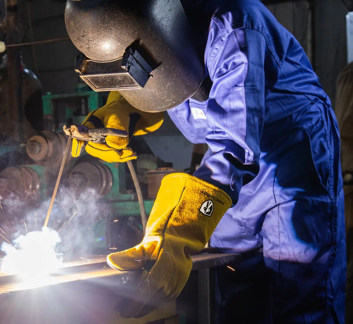 SpecxArmor® SPX-2008L Heavy Duty Welding Gloves 14in | Flame & Heat Resistant - view 7
