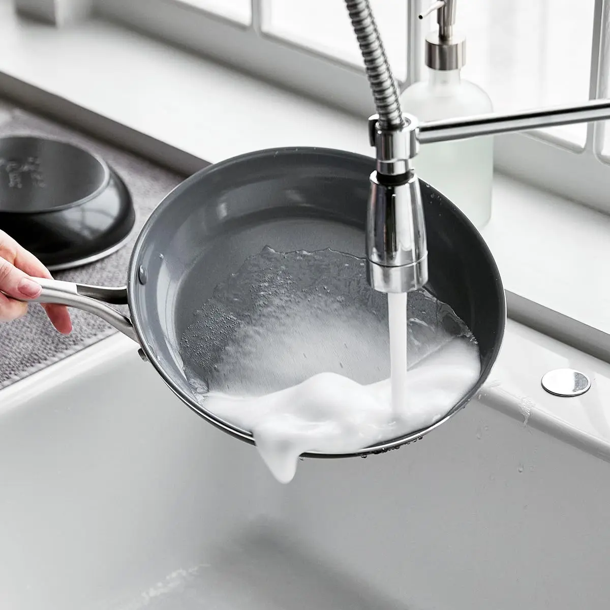 GreenPan Swift 12" Ceramic Nonstick Frying Pan with Lid, Stainless Steel Handle, PFAS-Free, Dishwasher & Oven Safe - view 4