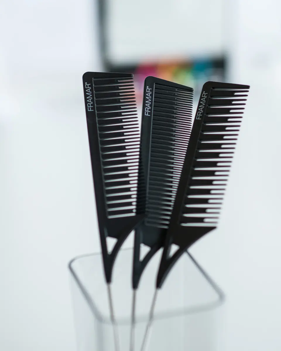 FRAMAR Dreamweaver Highlight Comb Set, Foiling Combs for Highlighting, 3 Sizes, Black | Static Free, Lightweight & Durable - view 6