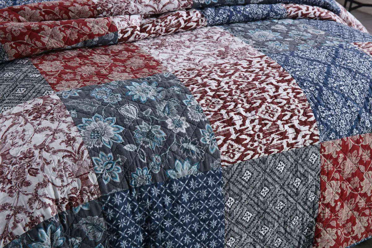 Yvooxny Quilts Queen Size 3-Piece Patchwork Quilt Set | All-Season Reversible Bohemian Style - view 4