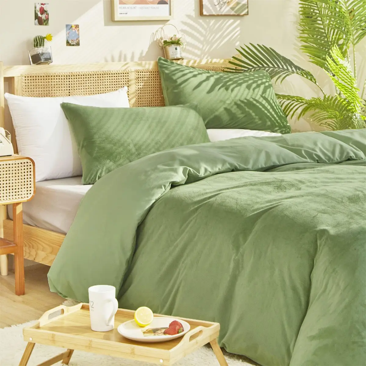 Luxlovery Sage Green Velvet Comforter Queen Set | Light Green Plush Bedding with Sherpa & Flannel (90x90 in) - view 4